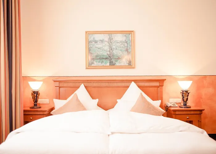 Schlosshotel Gruenwald 4* グリューンヴァルト