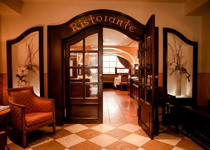 Schlosshotel Gruenwald ホテル 4*