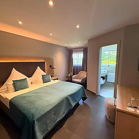 Schlosshotel Gruenwald 호텔 4*