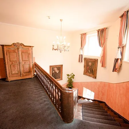 Schlosshotel Gruenwald Grünwald