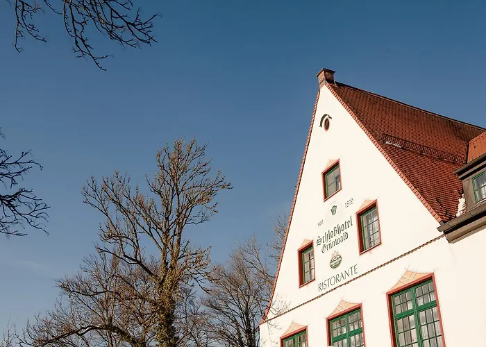 Hotel Schlosshotel Gruenwald 4*